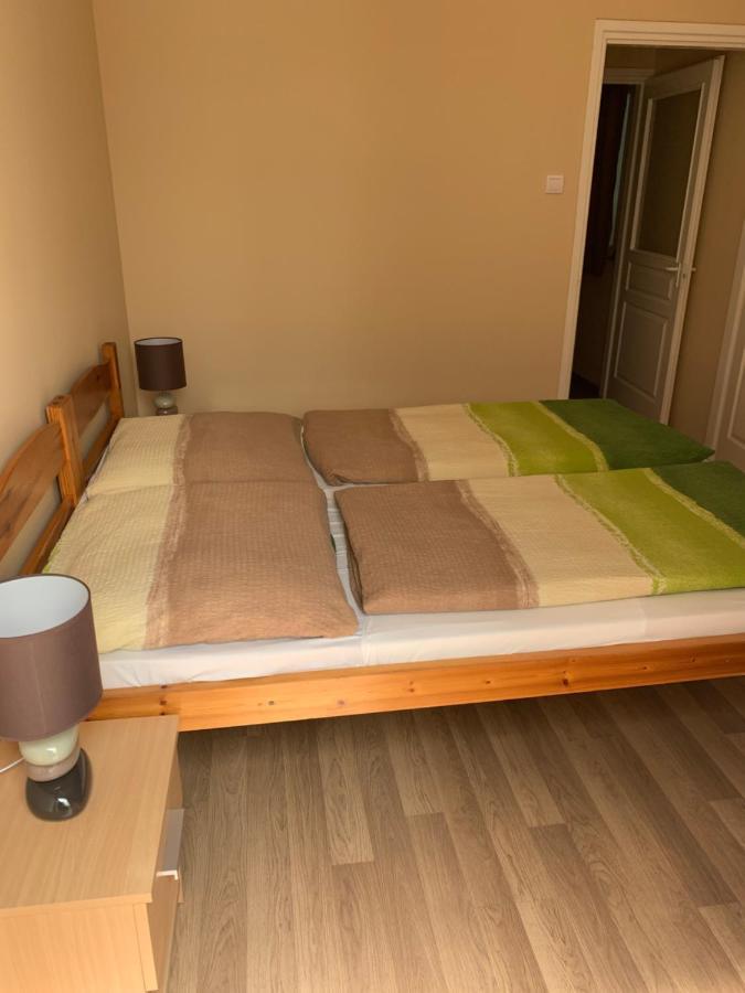 Fenyves Family Rooms And Bungalows Hajdúszoboszló Exterior foto